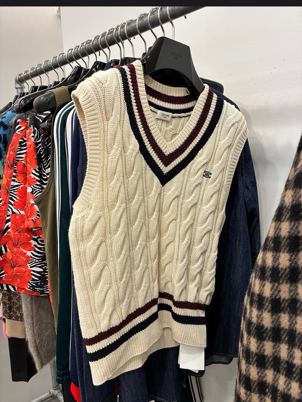 Celine Cream Cable-Knit V-Neck Vest with Navy & Burgundy RY0BMD062. Cashmere